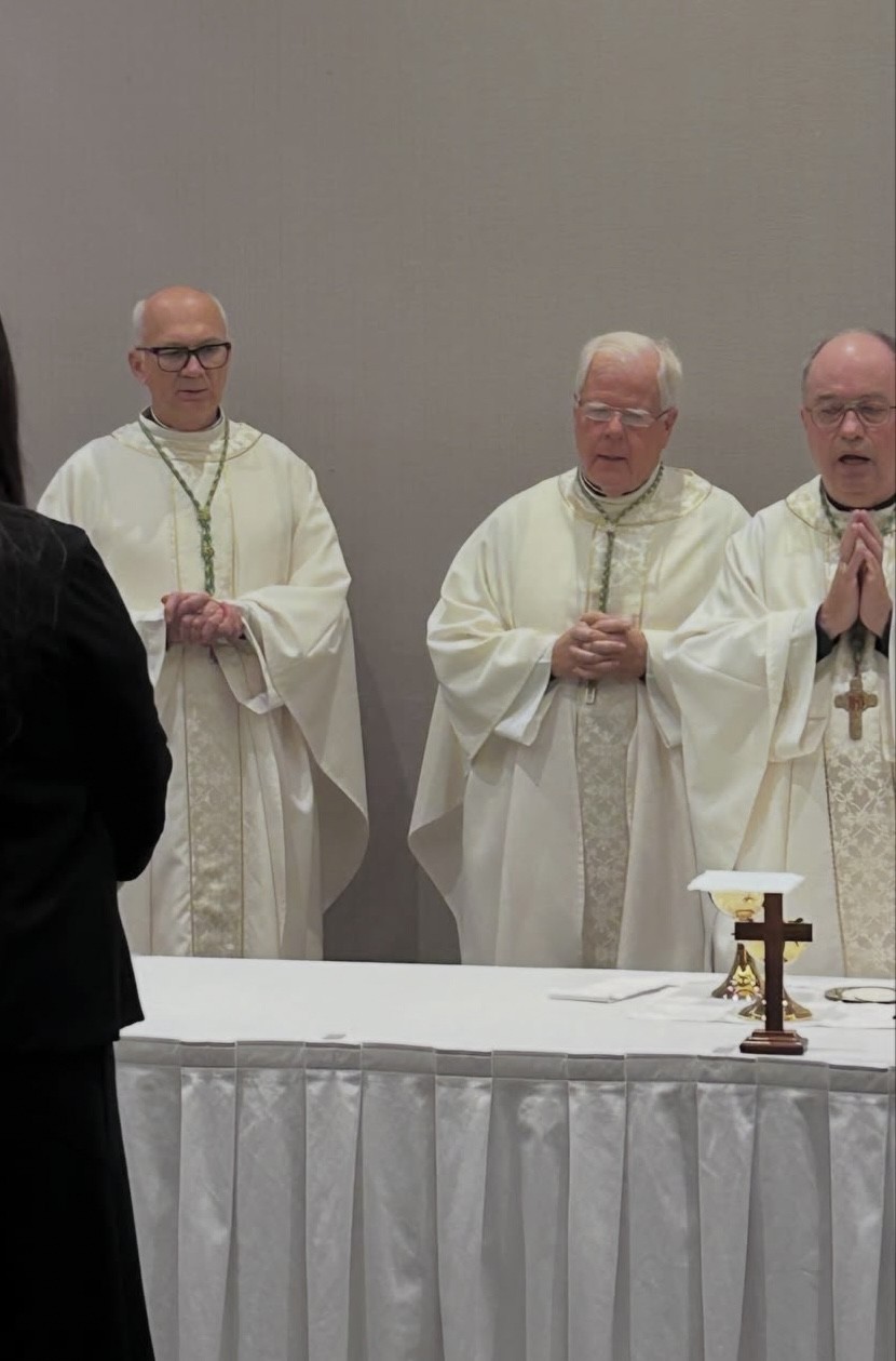 Bishops celebrate the ICE 40th anniversary Mass.